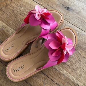 B.O.C. Born  size 10  flower sandals slide beach resort beach NEVER WORN